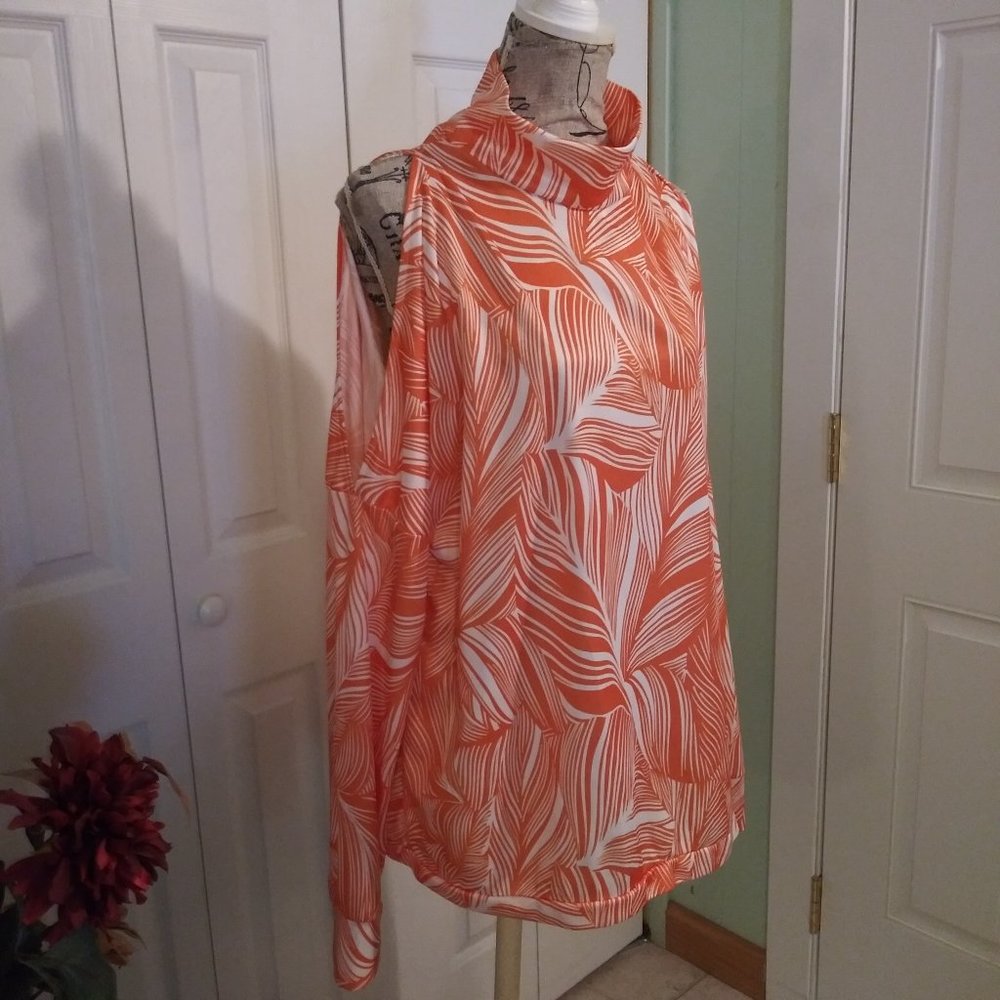 2323 Size 1X Stretch Poly Cold Shoulder Women's Top